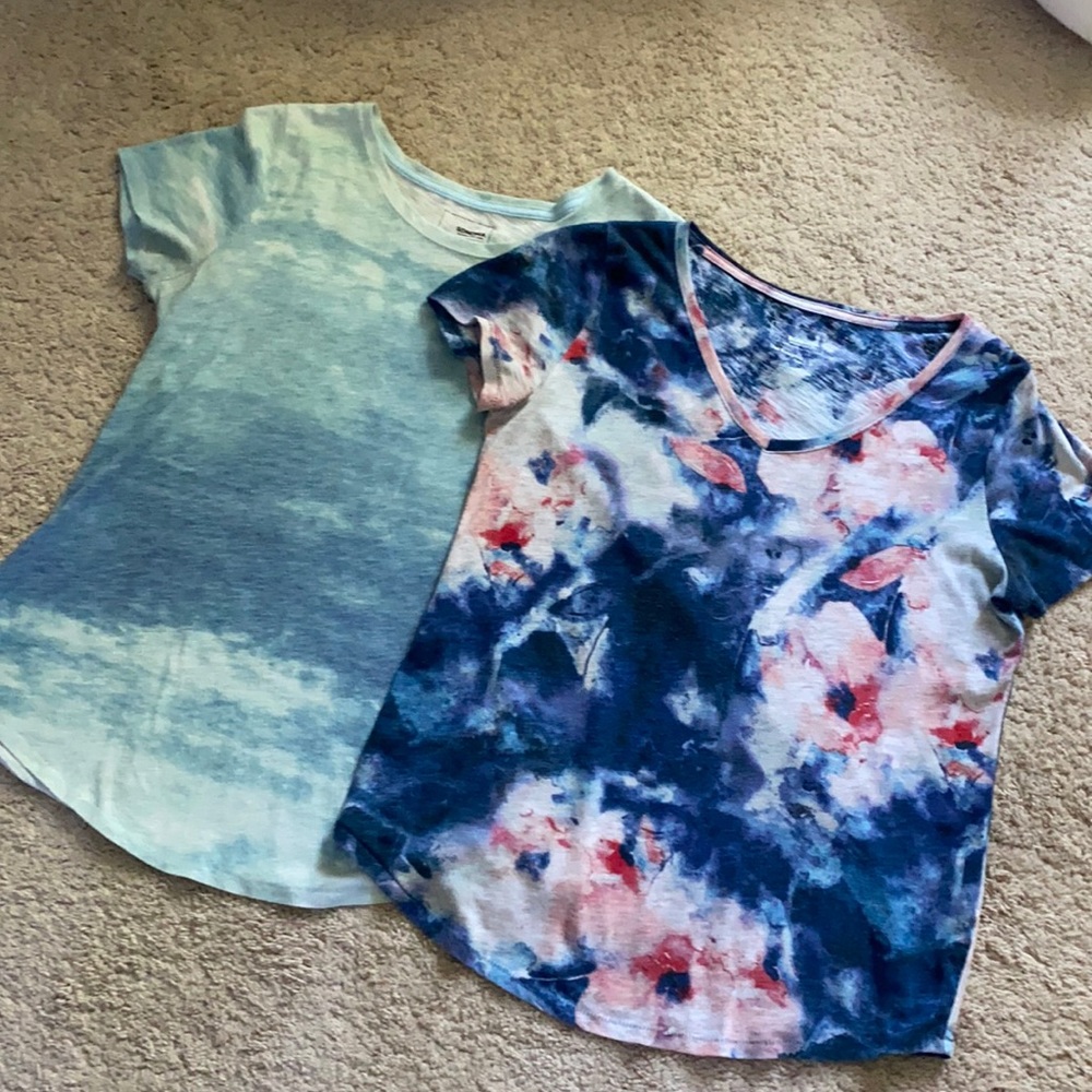 BUNDLE!! 2 Blue Small Sonoma Goods For Life Tees.